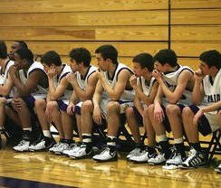 东契奇关键节点赛况扑朔迷离，快船带队取胜！-KAIYUN